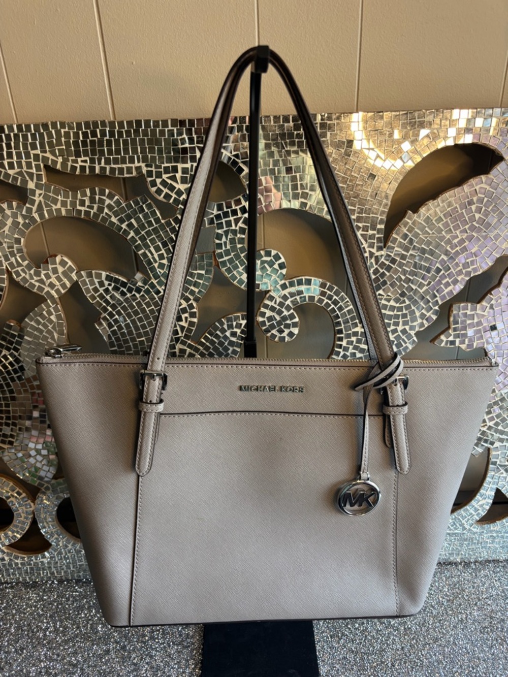 ⭐️Michael Kors Grey Saffiano Leather Tote Bag